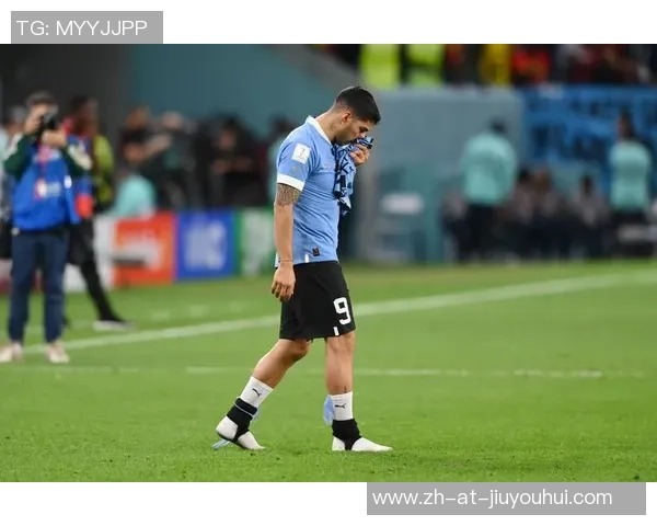 《歌声献给球场英雄们:致敬那些为足球挥洒汗水与激情的传奇人物》